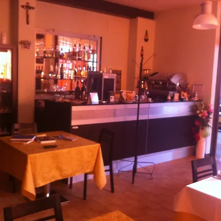 佛朗多依奥il酒店 *